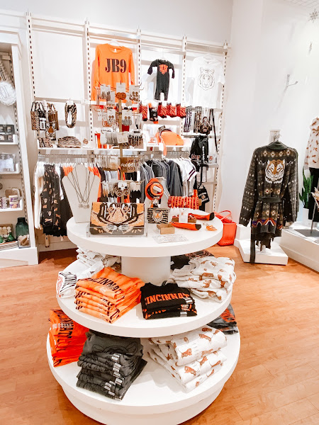 Lemons and Limes Boutique- Deerfield Towne Center