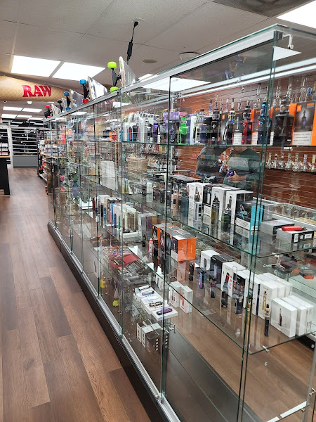 Smoke-King Tobacco Outlet- VAPE- HOOKAH-CIGAR(MIDDLETOWN) DE