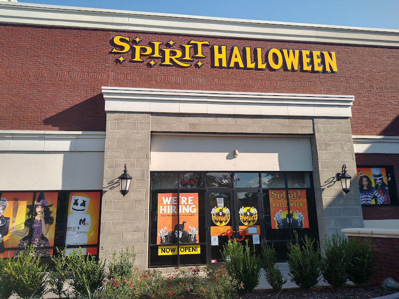 SPIRIT HALLOWEEN