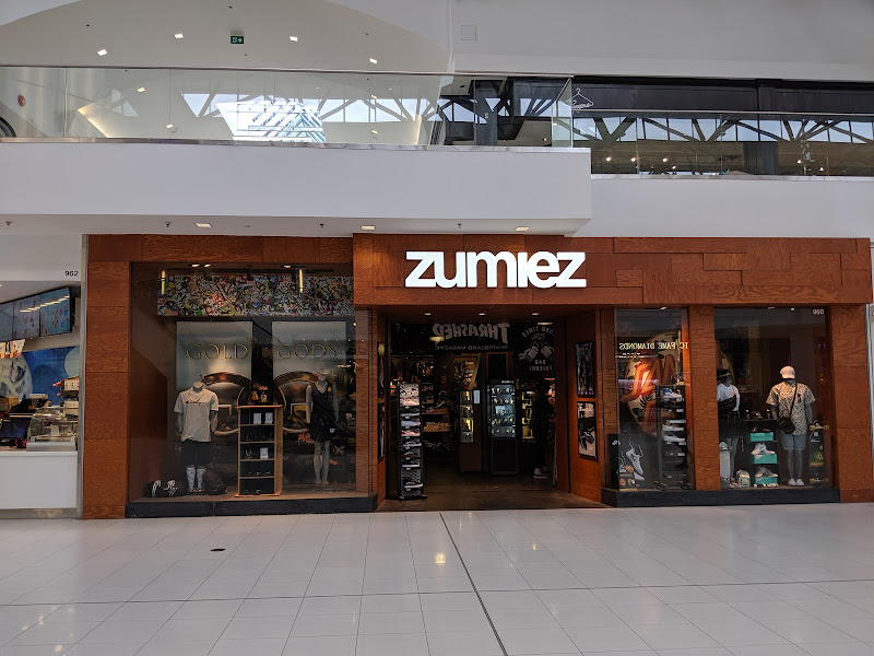 Zumiez