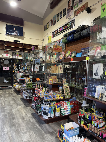Vape & Smoke Zone 1
