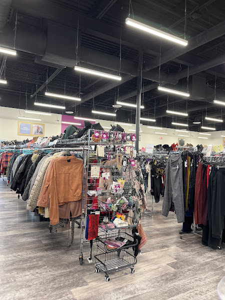 Plato's Closet Novi