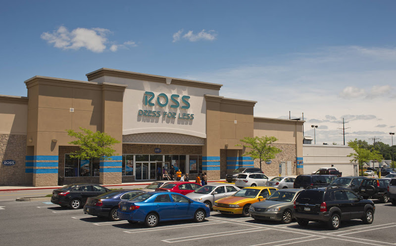 Colonial Commons Shopping Center