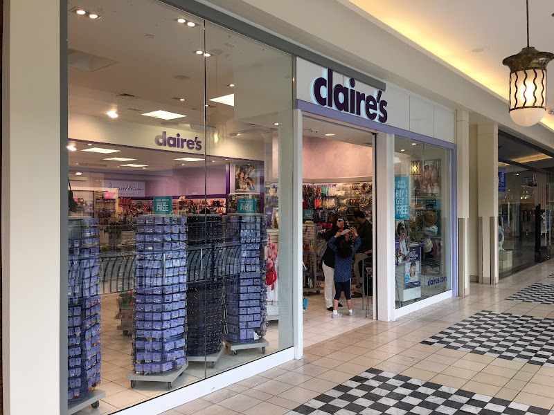 claire's