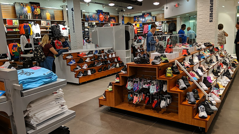 Champs Sports
