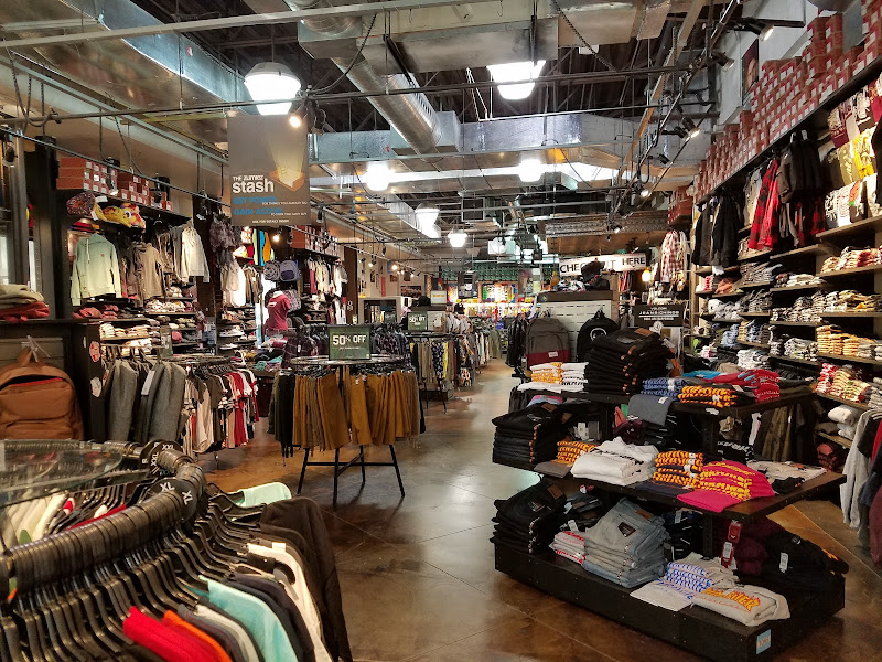 Zumiez