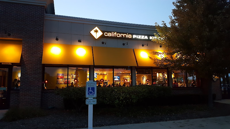 California Pizza Kitchen at Deer Park