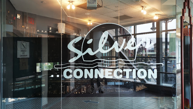 Silver Connection