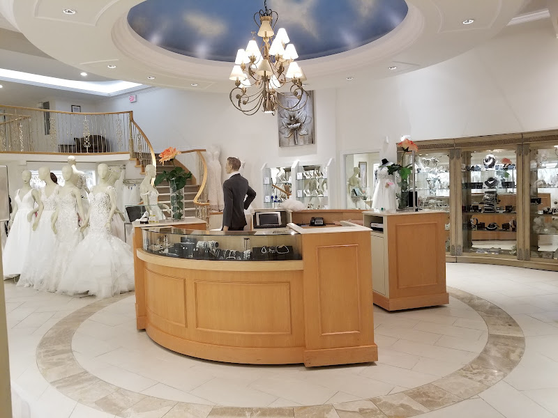Lisa's Bridal