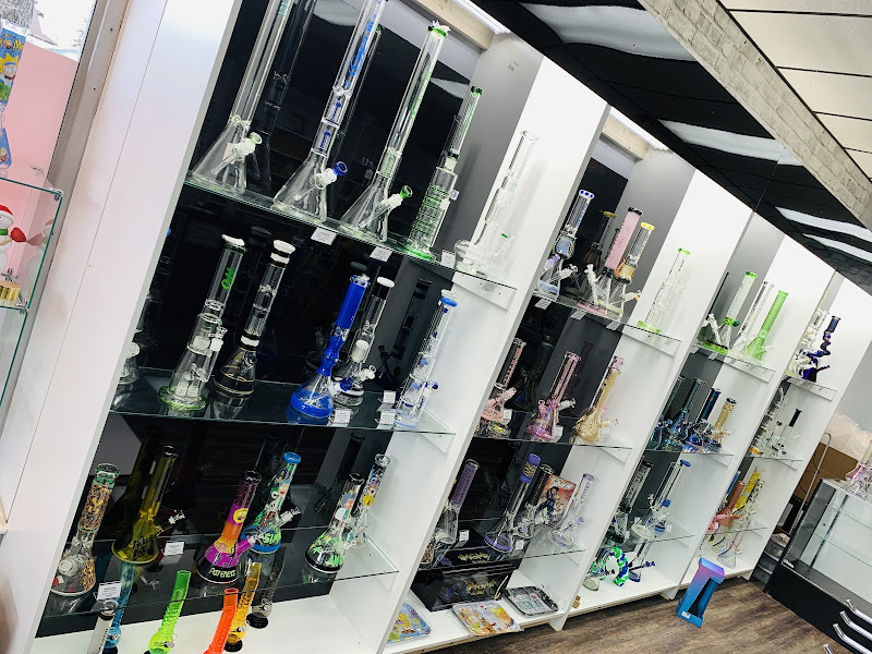 Airdrie Vape SuperStore & Bong Shop - West