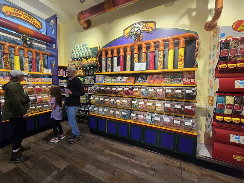 Fuzziwig's Candy Factory @ SCHEELS