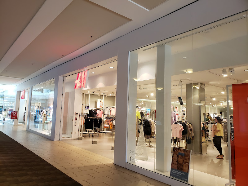 H&M