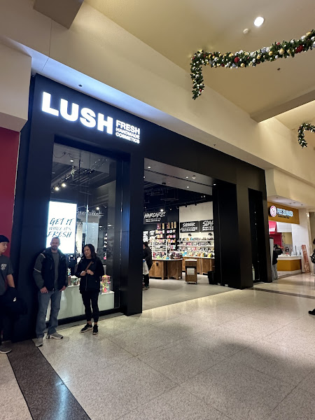Lush Cosmetics West Acres Mall