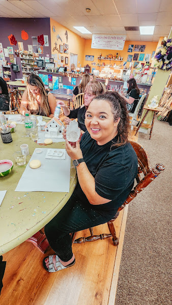 Georgia's Arts & Crafts Studio