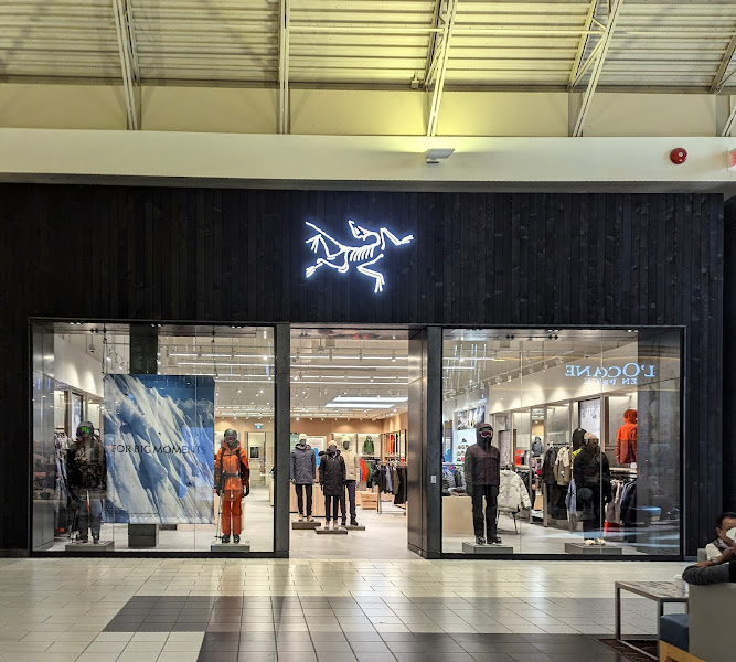 Arc'teryx Coquitlam Centre