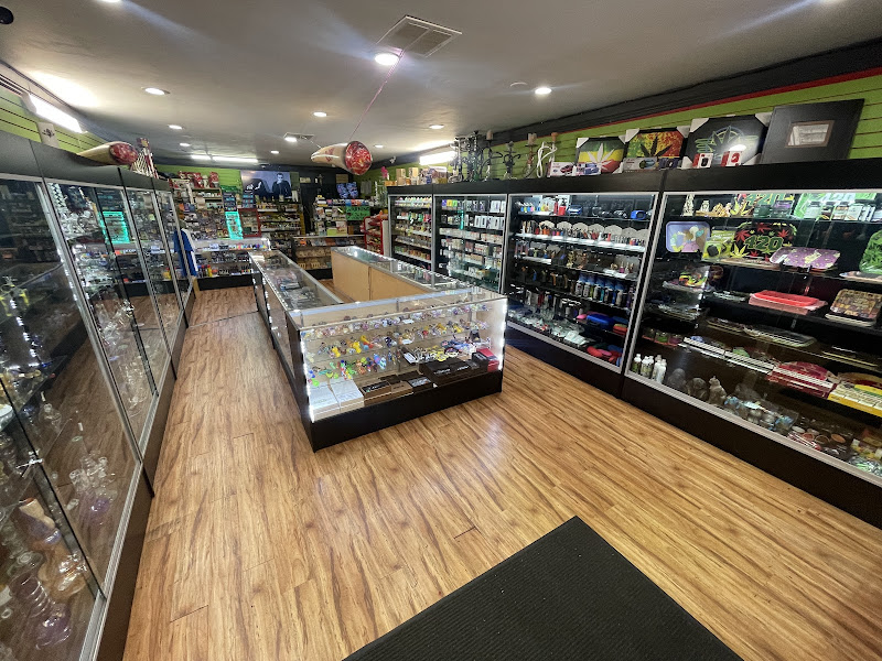 M&H Smoke Shop