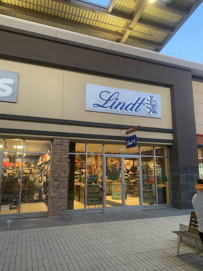 Lindt Chocolate Shop - Ottawa