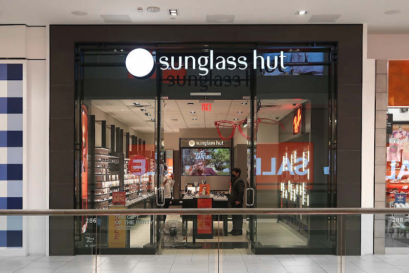 Sunglass Hut