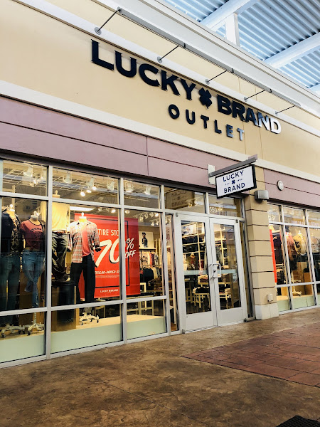 Lucky Brand Outlet