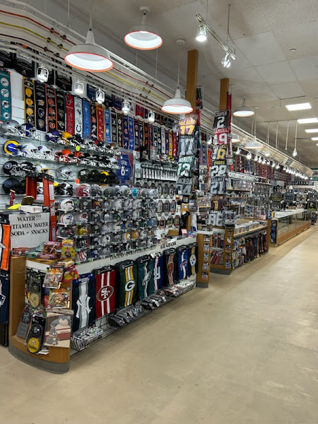 Logans Sports Collectibles