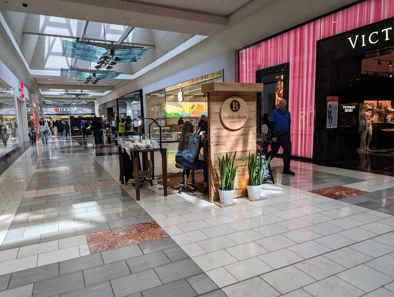 Bobbie Marie Jewelry & Permanent Jewelry