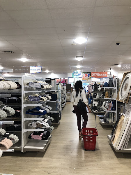 HomeGoods