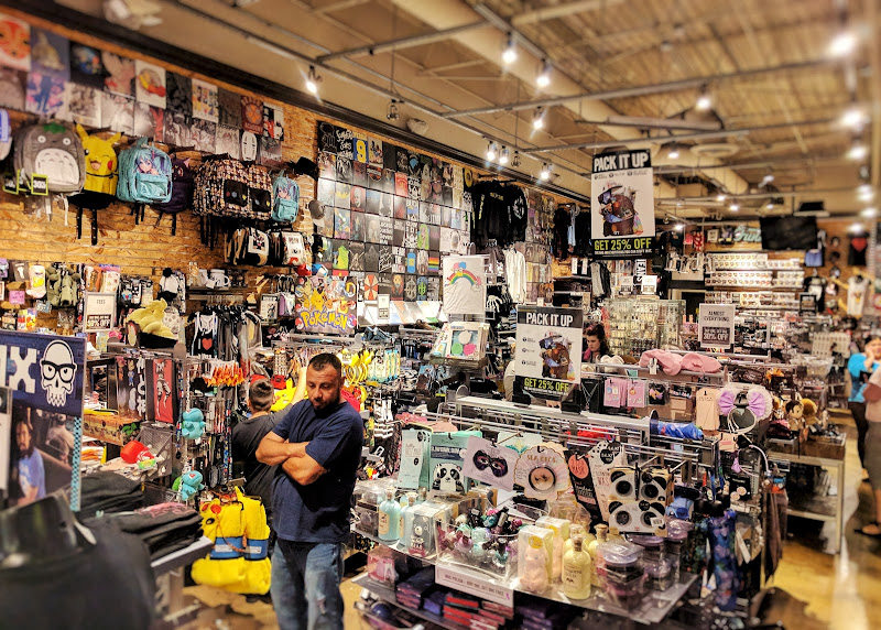 Hot Topic