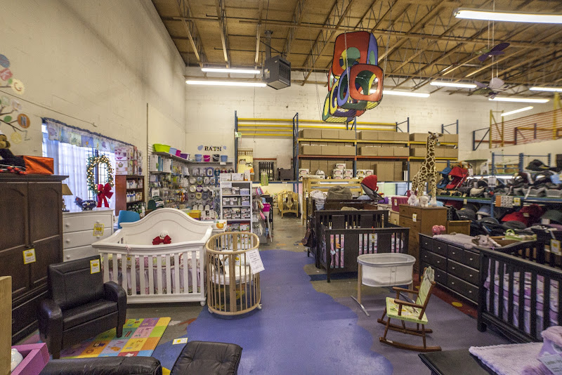 TJ's The Kiddies Store