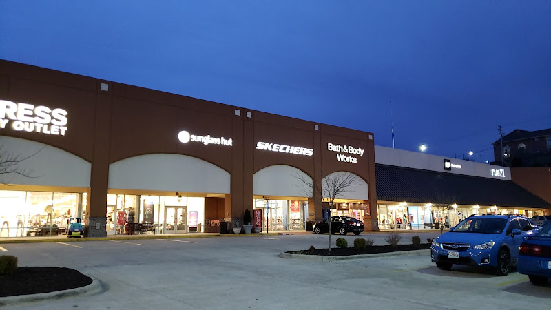 Skechers