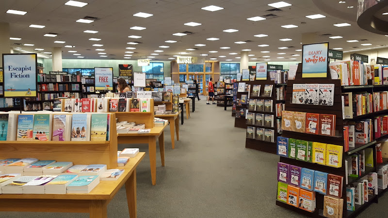 Barnes & Noble