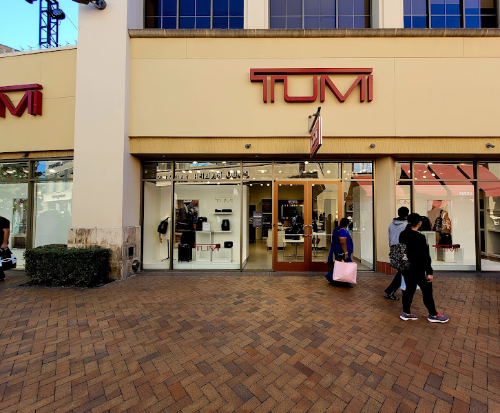 TUMI Outlet Store