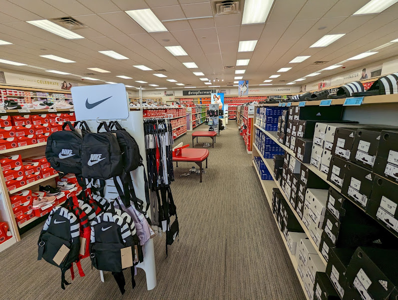 Famous Footwear