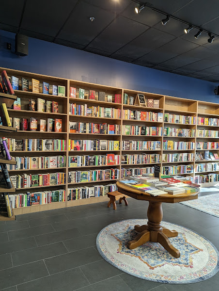 Helicon Books