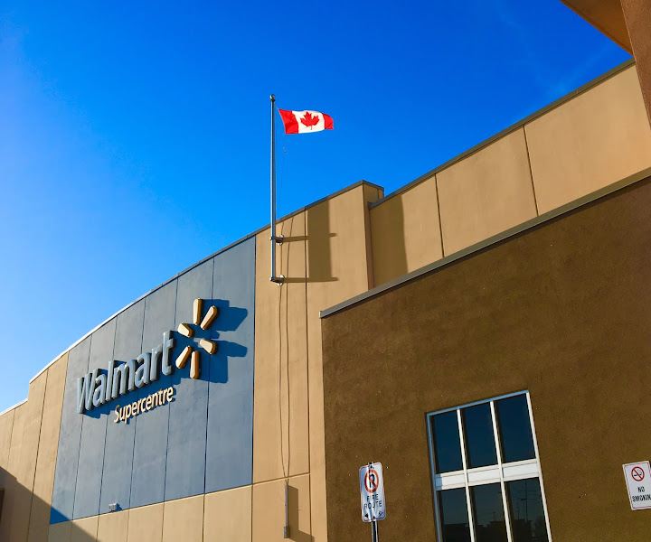 Smart Centre - Oakwood Dr