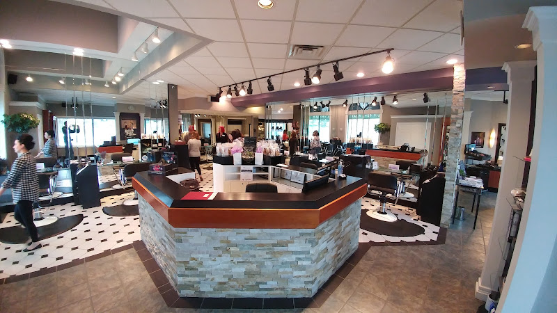 OZ Hair, Skin & Barbershop