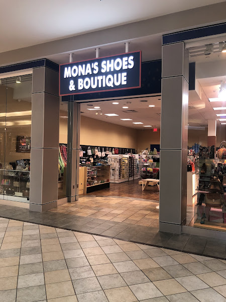 Mona’s shoes and boutique