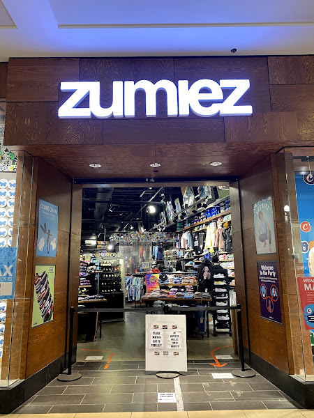 Zumiez