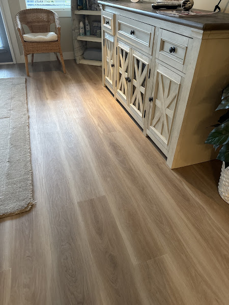 Ashton's Floor Covering Ctr