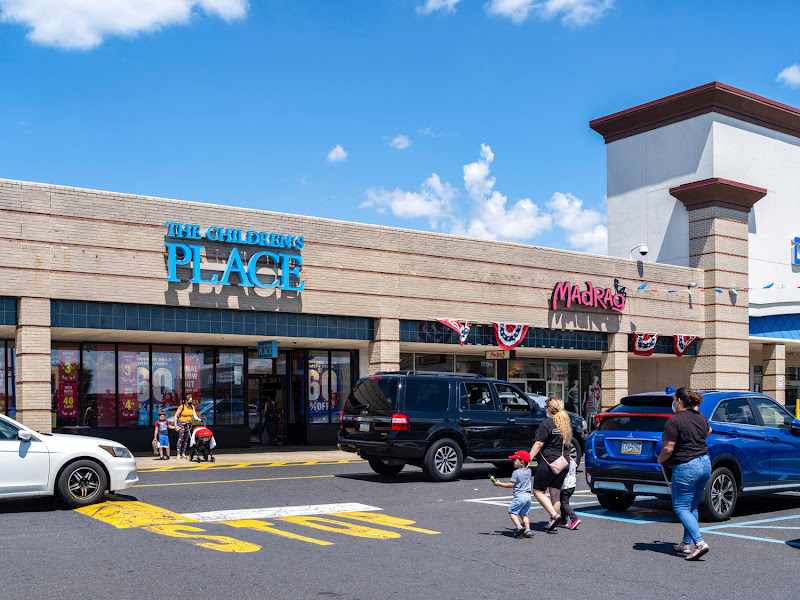 2nd STREET Roosevelt Mall