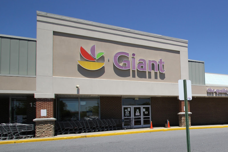 Giant Pharmacy