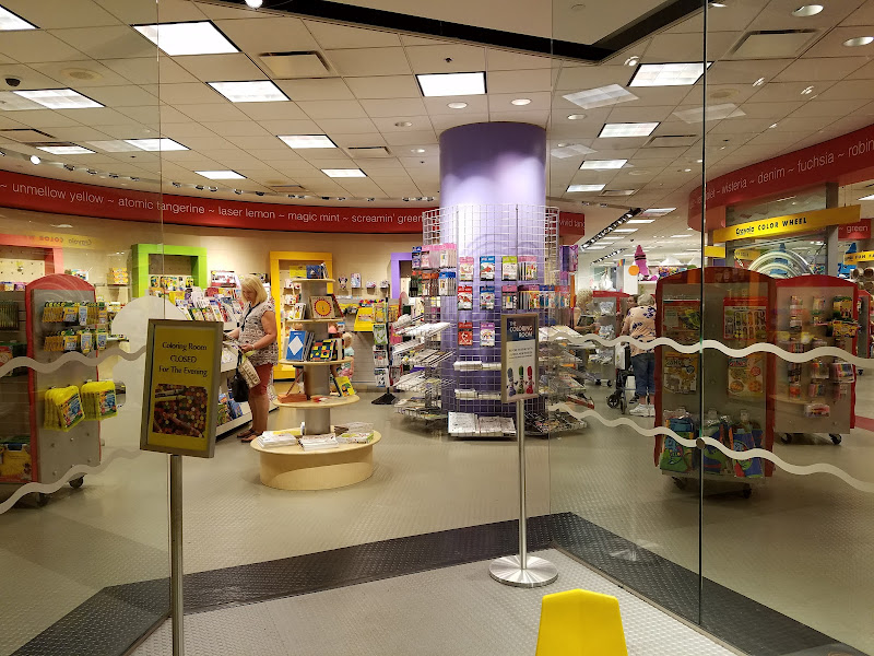 Crayola Store Crown Center