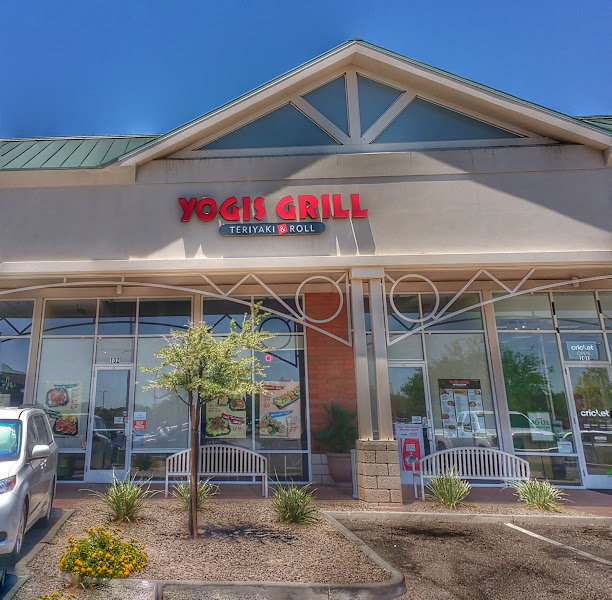 Yogis Grill - Mesa Riverview