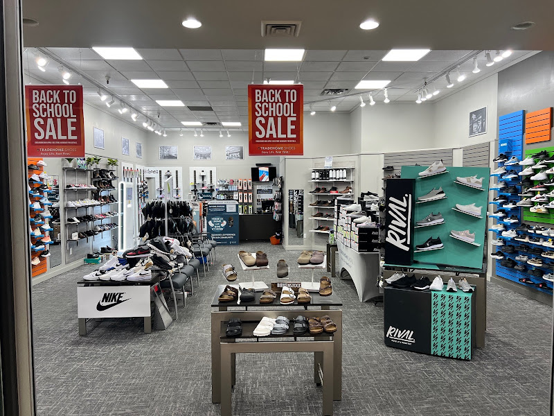 Tradehome Shoes