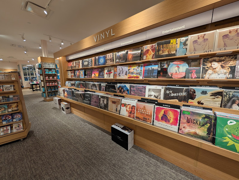 Barnes & Noble