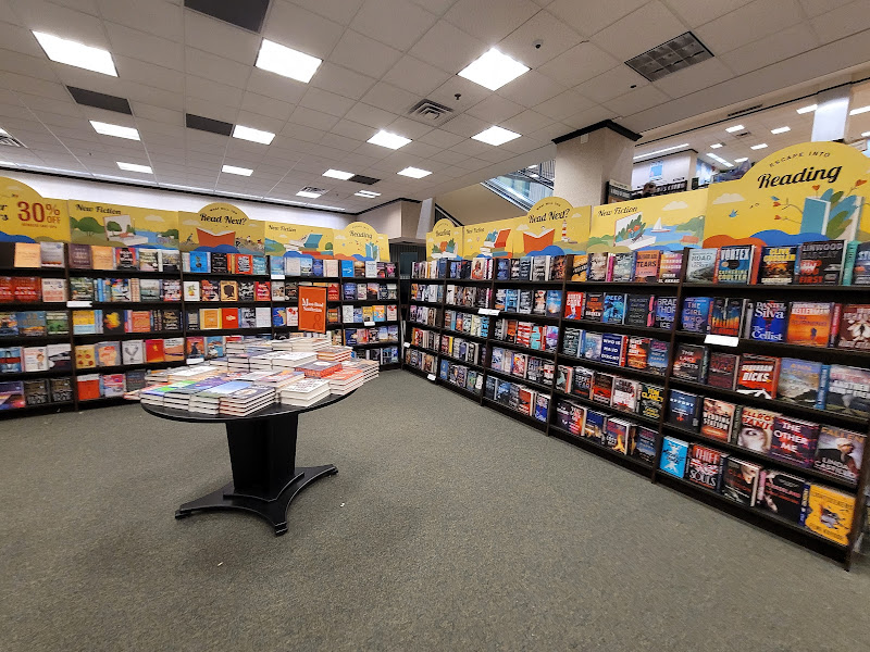 Barnes & Noble