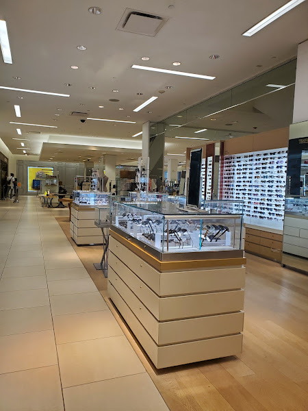 Saks Fifth Avenue