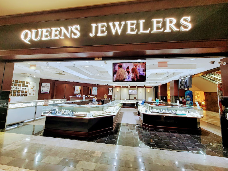 Diamonds World