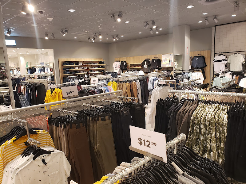 H&M