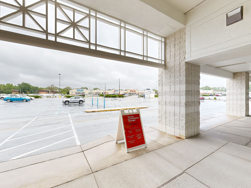 Bob's Discount Furniture and Mattress Store