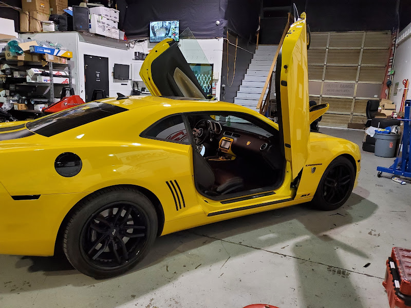 Vertical Doors Canada / Lambo Doors Canada
